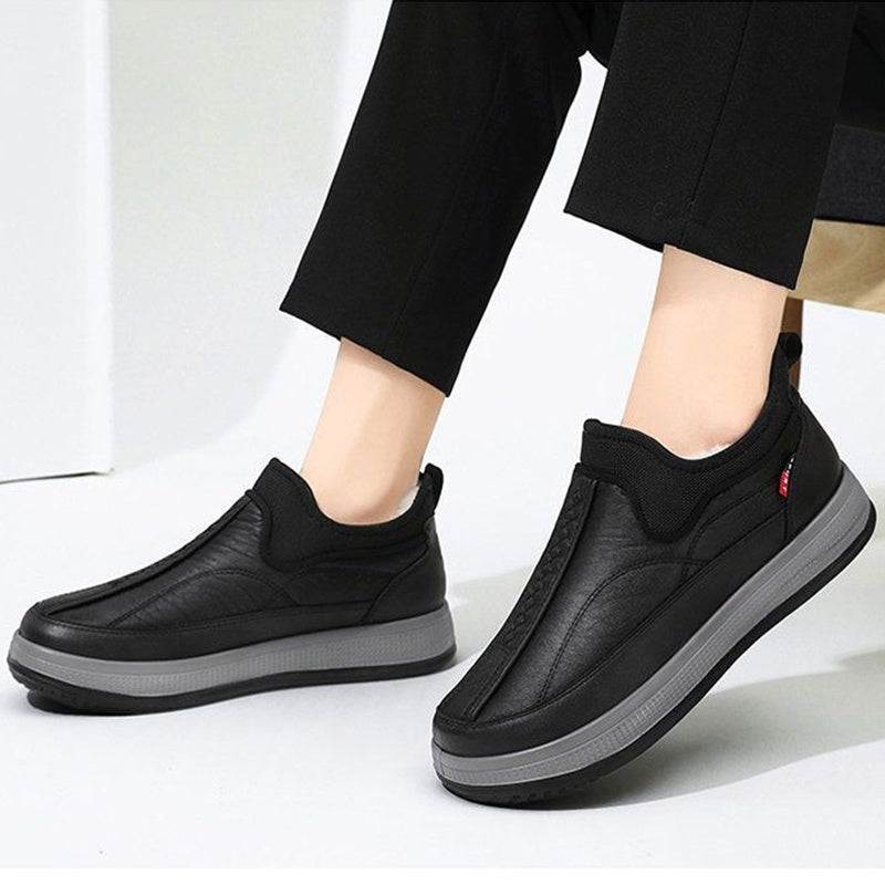 Winter warm fleece snow boots, round-toed platform ankle boots in black, non-slip and flat cotton shoes for men.