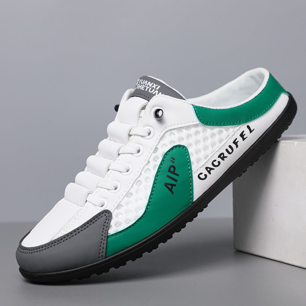 Summer slippers in white and green, rubber sole, artificial leather upper, suitable for indoor and outdoor use.