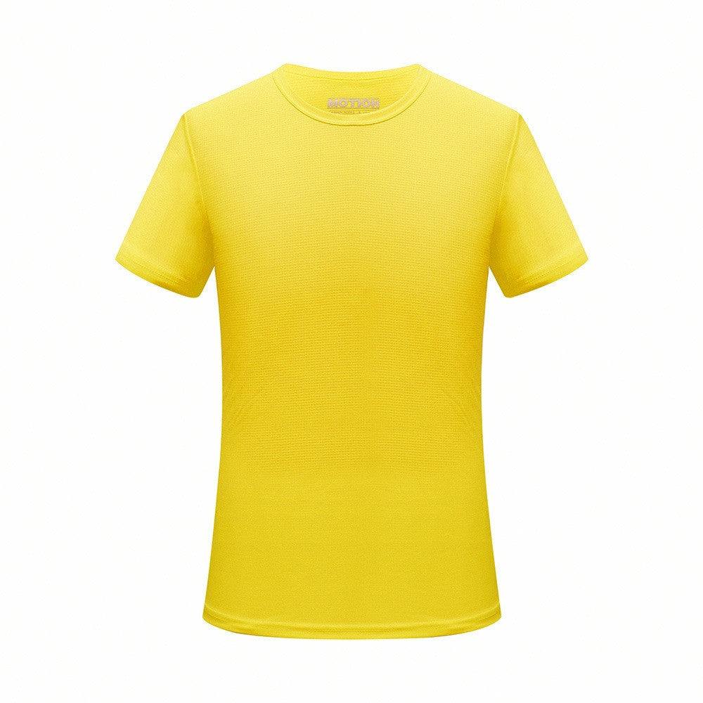 Men's yellow quick-dry slim fit running shirt with short sleeves and round neck.