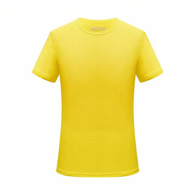 Men's yellow quick-dry slim fit running shirt with short sleeves and round neck.